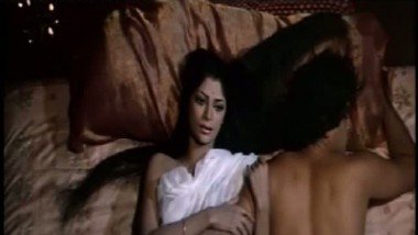 380px x 214px - Simi grewal 8211 shashi kapoor sex scene from a 1972 bollywood ...