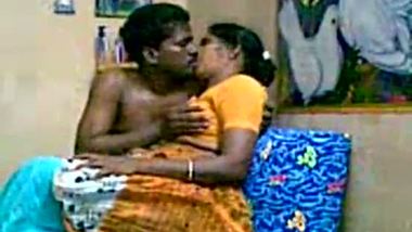 Chacha Bhatiji Hot Romance - Chacha bhatija ki xxx chacha bhatiji indian home video on ...