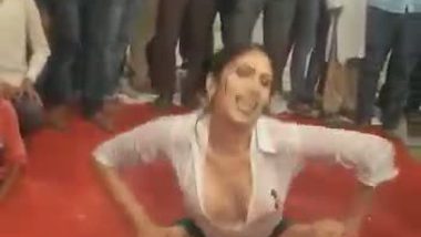 Desi Jija Sali Sex Caught Wife Hidden - Bhojpuri sex bihar jija sali real indian home video on Desixxxtube.pro
