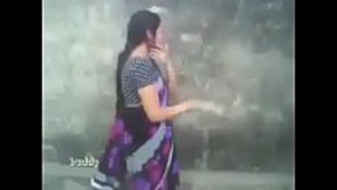 Kashmiri Sex Padam Sex Padam Video - Desi sex of a hot bhojpuri aunty in the outdoor indians get fucked