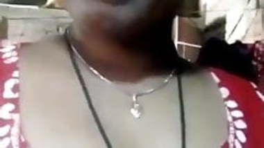 380px x 214px - Tamil hot aunty showing her hot body in imo video call indians get ...