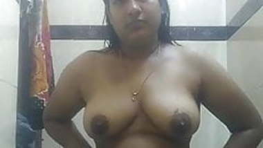 Anuppur Bf Xxx Hot Hd - Lesbian interracial sex on top trailer girl indian home video on ...